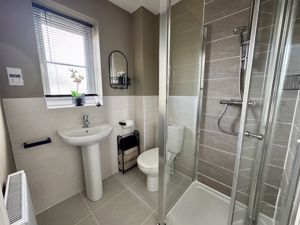 En-Suite- click for photo gallery